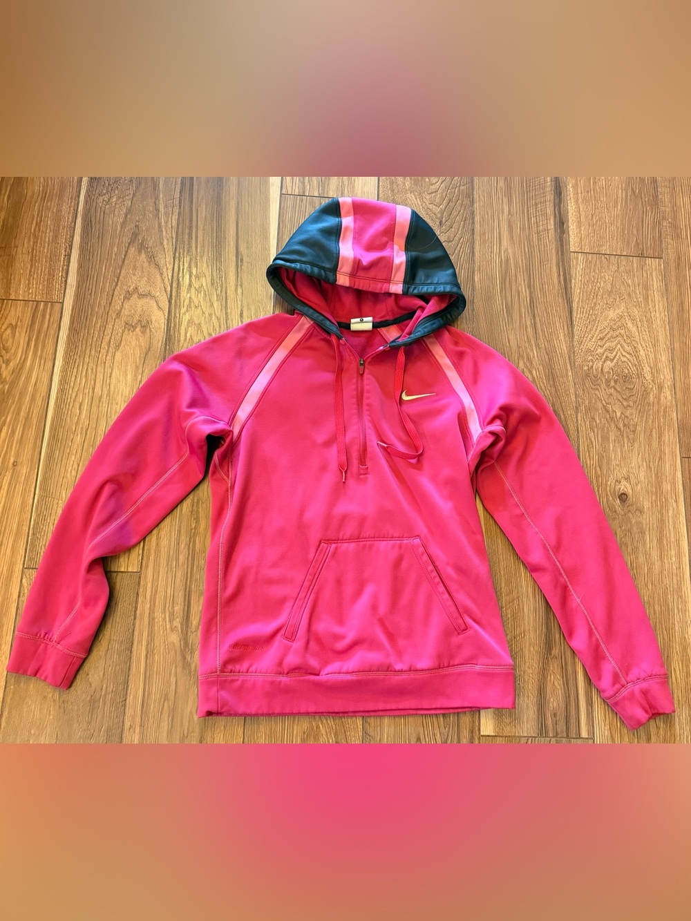 Nike Women's Size Small Pink Therma-Fit Hoodie Sweatshirt 1/4 Zip Long Sleeve